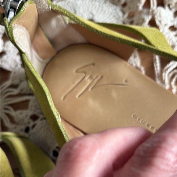Giuseppe Zanotti Green Tan Sandals Minimalist Style - Picture 5 of 11